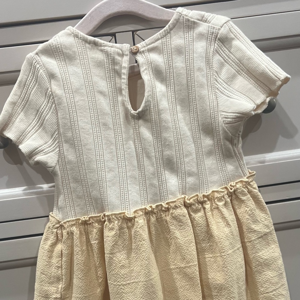 Zara Cream and Pale Yellow Girls' Knit Bodice Dress - Picture 3 of 8